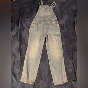 Old Navy Women’s Denim Overalls BNWT Size 2